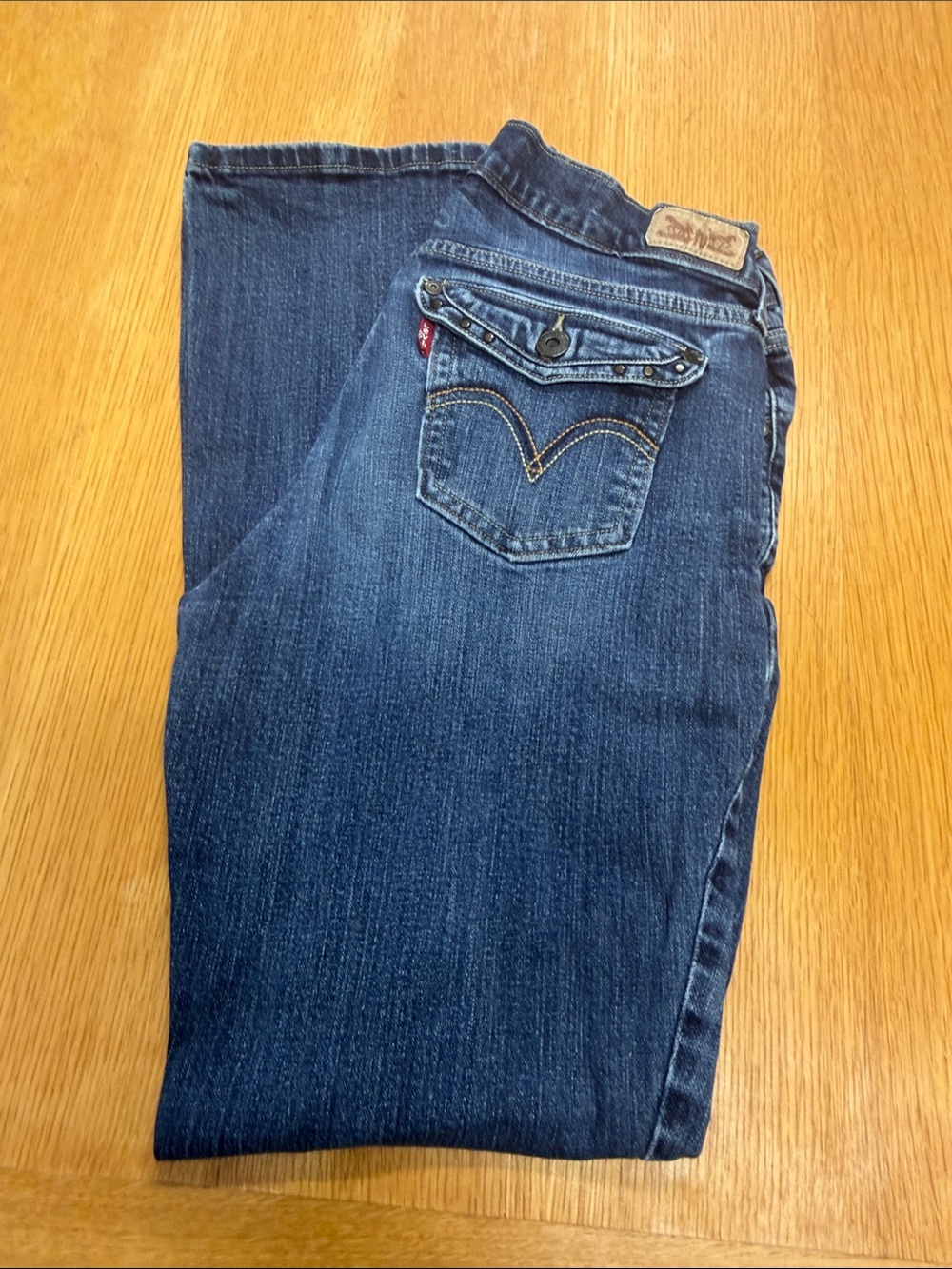 Levi's 515 Bootcut Blue Denim Jeans with Back Pocket Flap